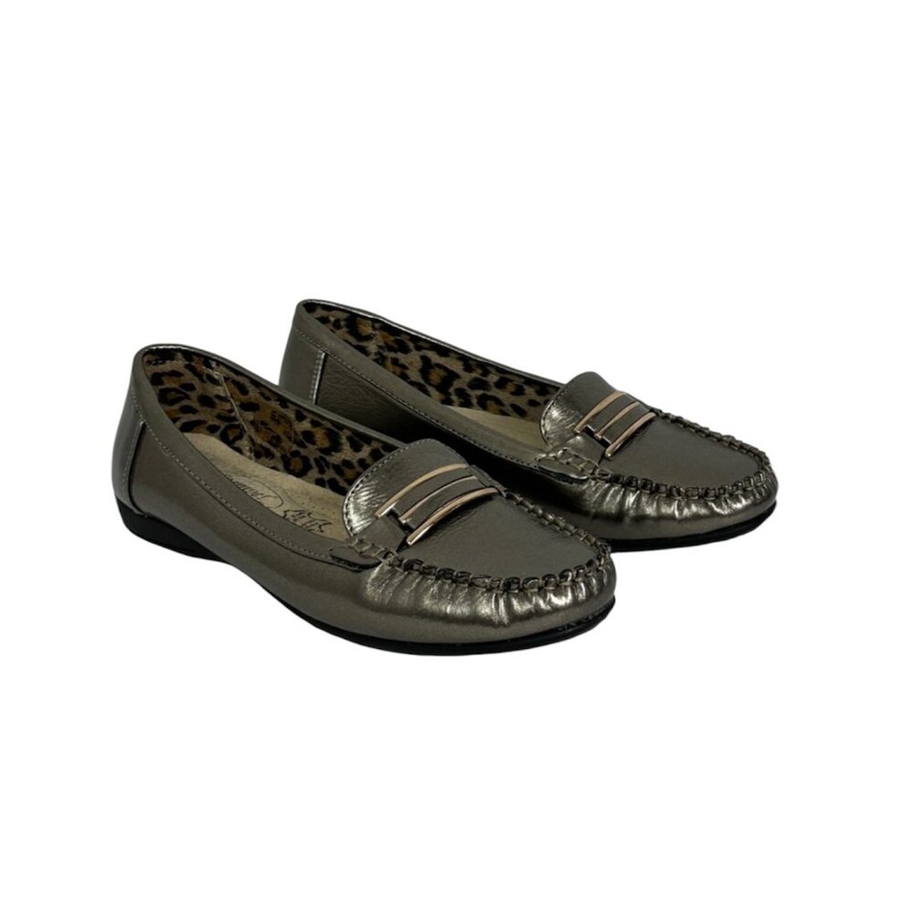 Stepwel Metallic Leather Loafers Womens Size 5 Flats Slip On Shoe Silver Y2K 90s